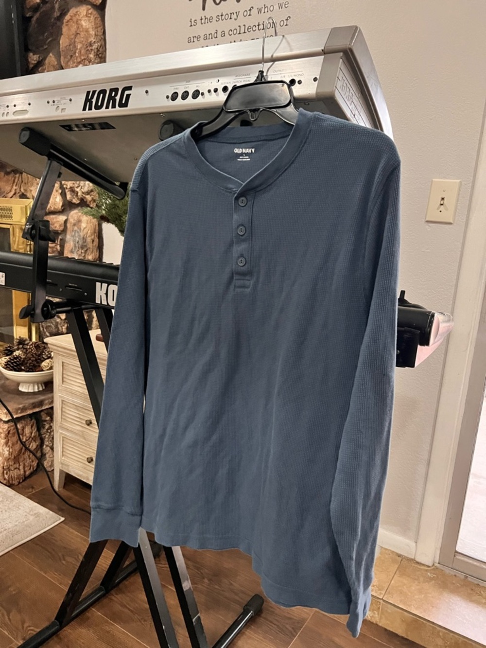 Old Navy Men’s Long-Sleeve Henley Shirt - Slate Blue